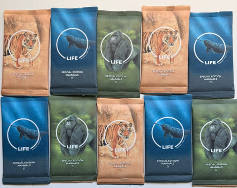 10 Sealed Packs of Special Edition Mammals. All 10 Packs contain a Rare & Extended Art. There Are No Holo's In This Listing.